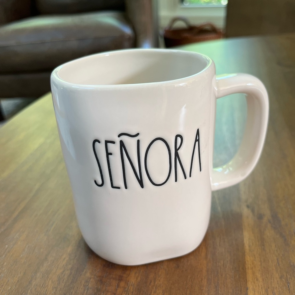 Rae Dunn coffee mug Senora excellent condition